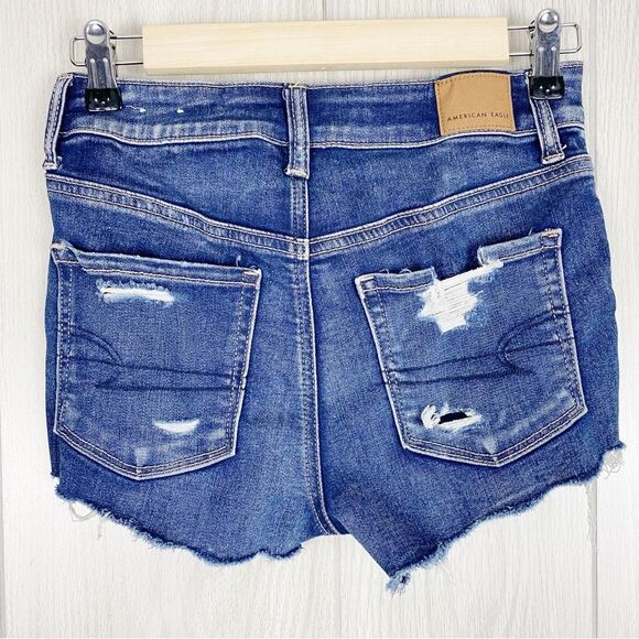 American Eagle | Medium Wash Button Fly Distressed Hi Rise Shortie Size 2 - Picture 2 of 6